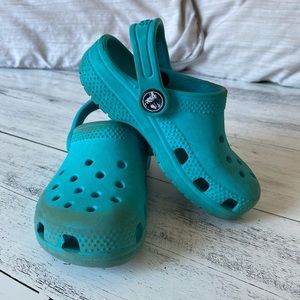 CROCS Toddler Unisex Clog / Size C8 / Digital Aqua